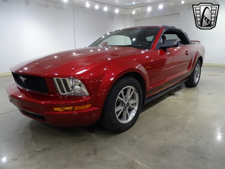 2005 Ford S197 Mustang - Image 3 of 12