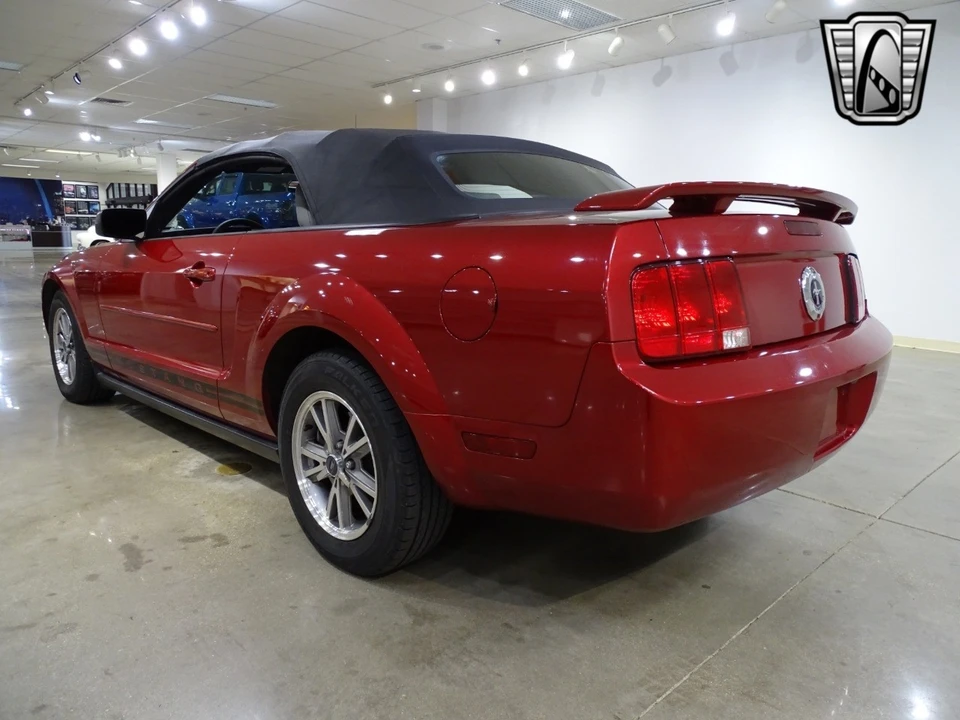 2005 Ford S197 Mustang - Image 5 of 12