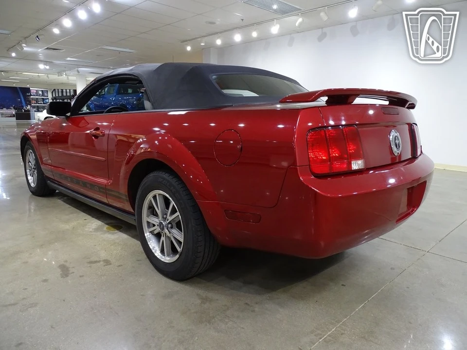 2005 Ford S197 Mustang - Image 10 of 12