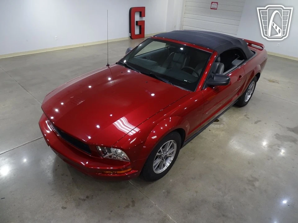 2005 Ford S197 Mustang - Image 3 of 12