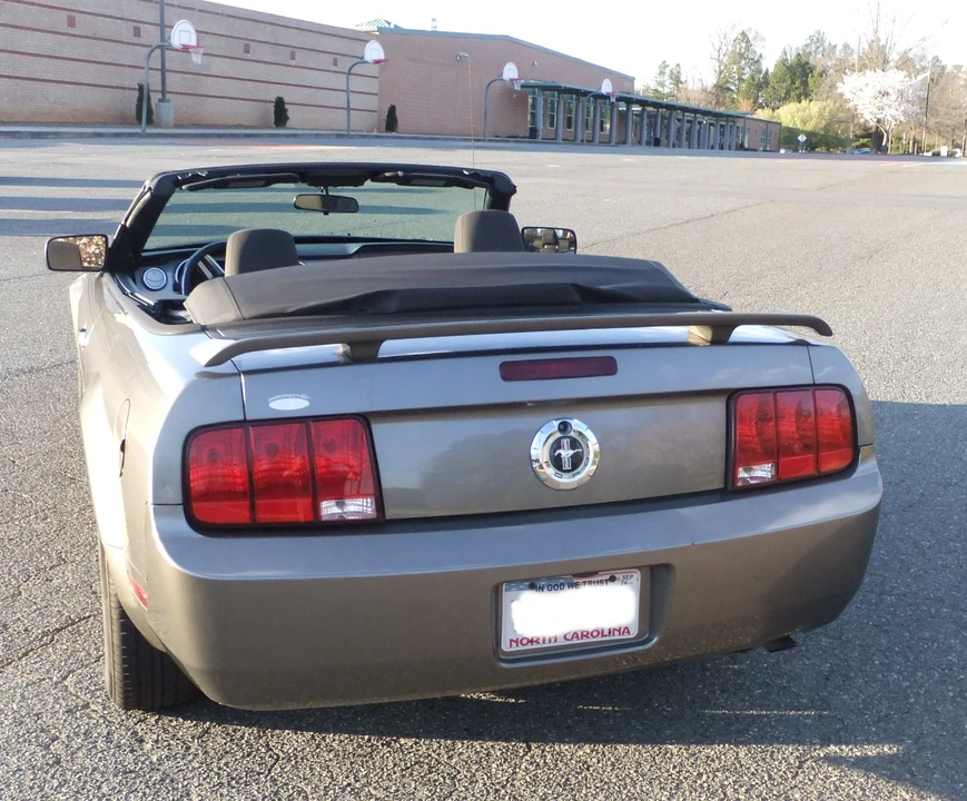 2005 Ford S197 Mustang - Image 21 of 24