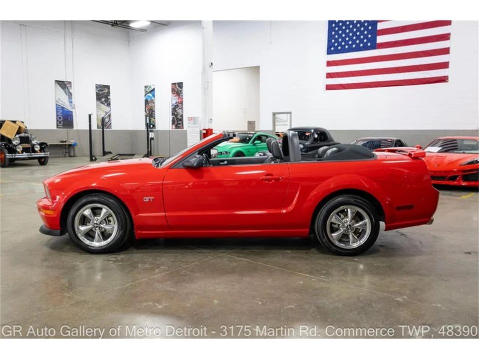 2005 Ford S197 Mustang - Image 4 of 31