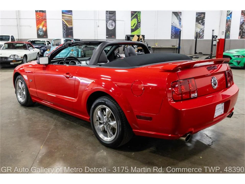 2005 Ford S197 Mustang - Image 5 of 31