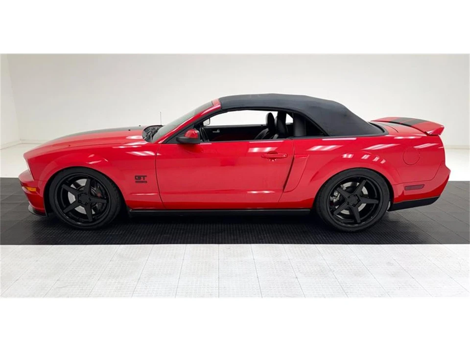2005 Ford S197 Mustang - Image 3 of 31