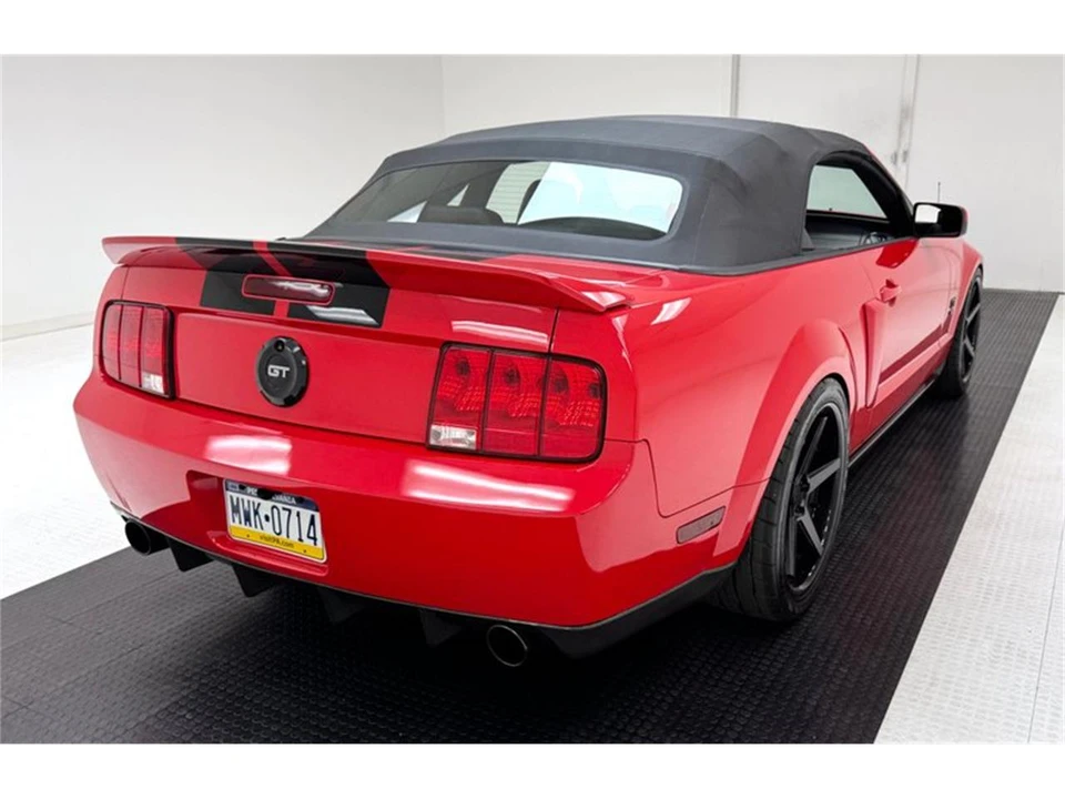 2005 Ford S197 Mustang - Image 8 of 31
