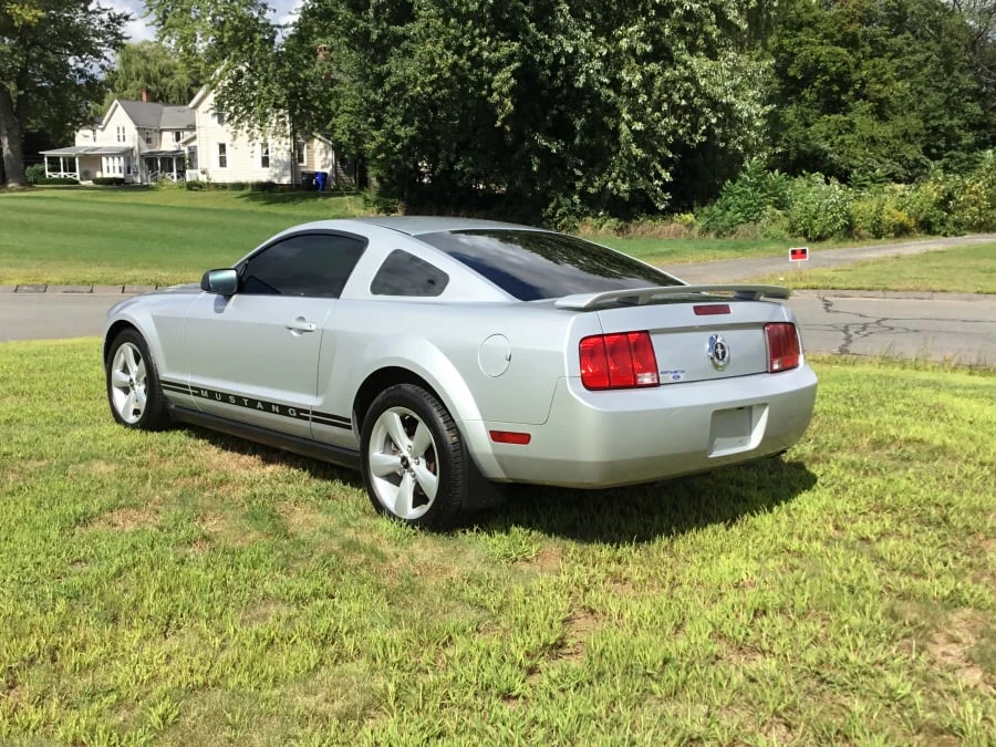 2005 Ford S197 Mustang - Image 2 of 9