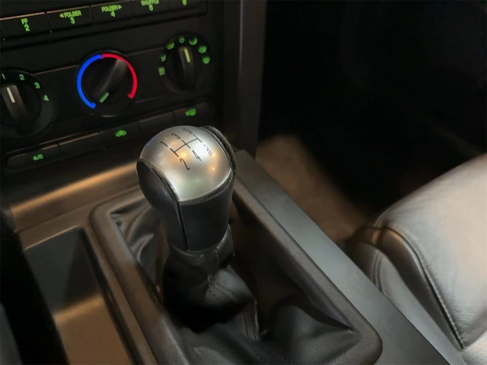 2005 Ford S197 Mustang - Image 22 of 31