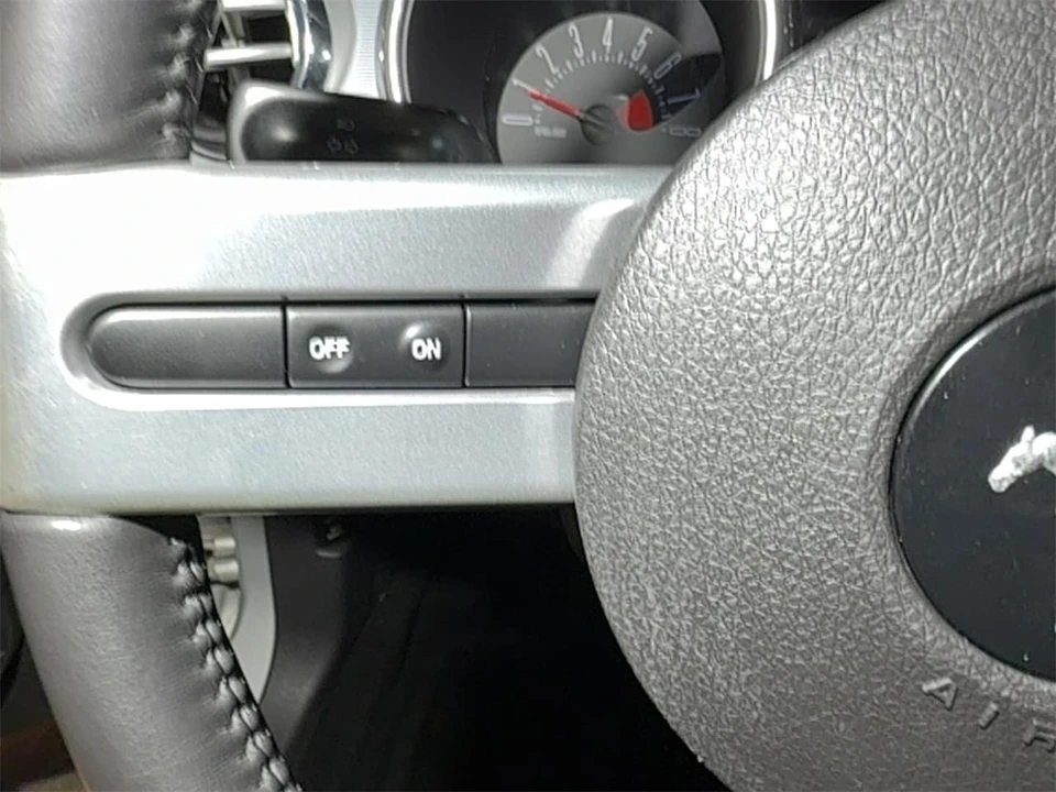 2005 Ford S197 Mustang - Image 28 of 31
