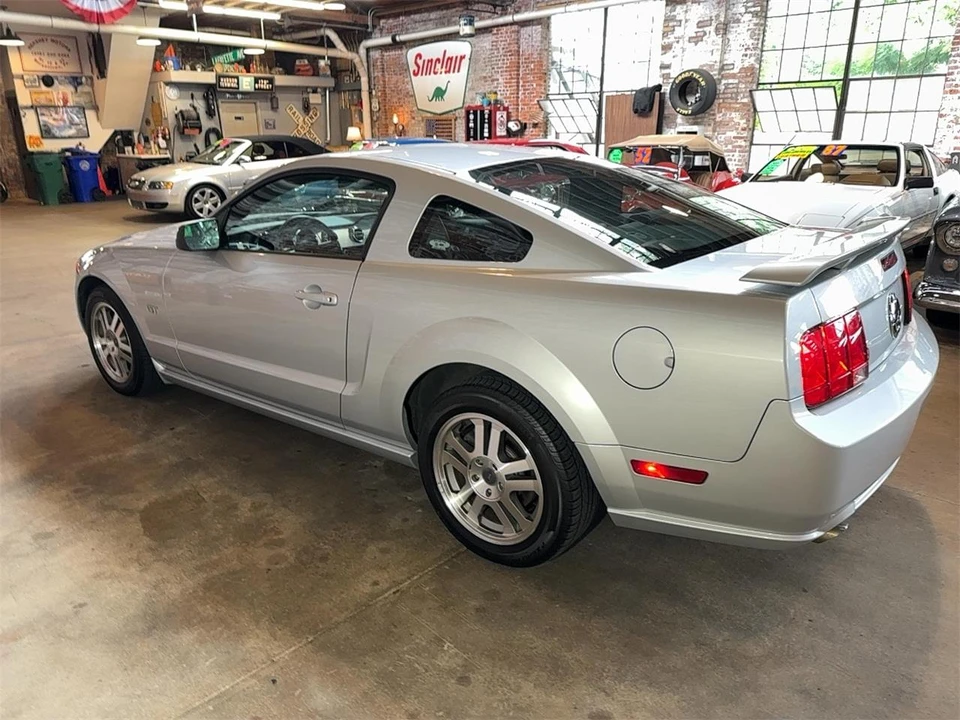 2005 Ford S197 Mustang - Image 4 of 31