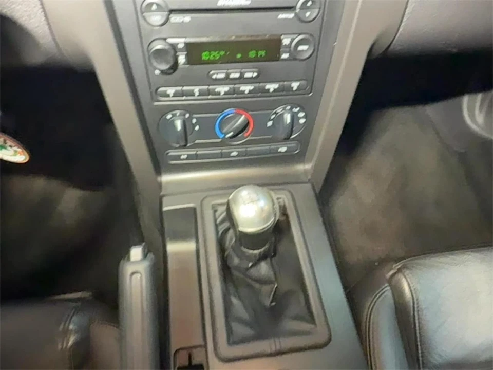 2005 Ford S197 Mustang - Image 14 of 31