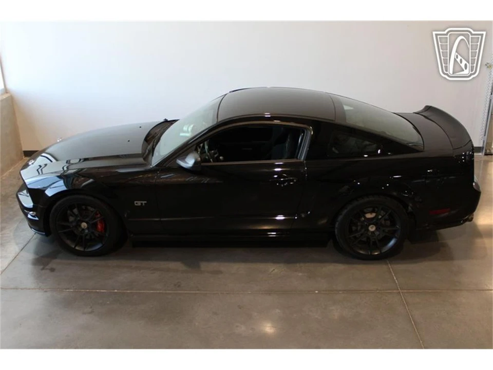 2005 Ford S197 Mustang - Image 8 of 31