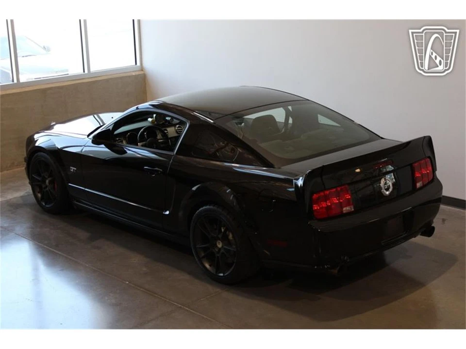 2005 Ford S197 Mustang - Image 9 of 31