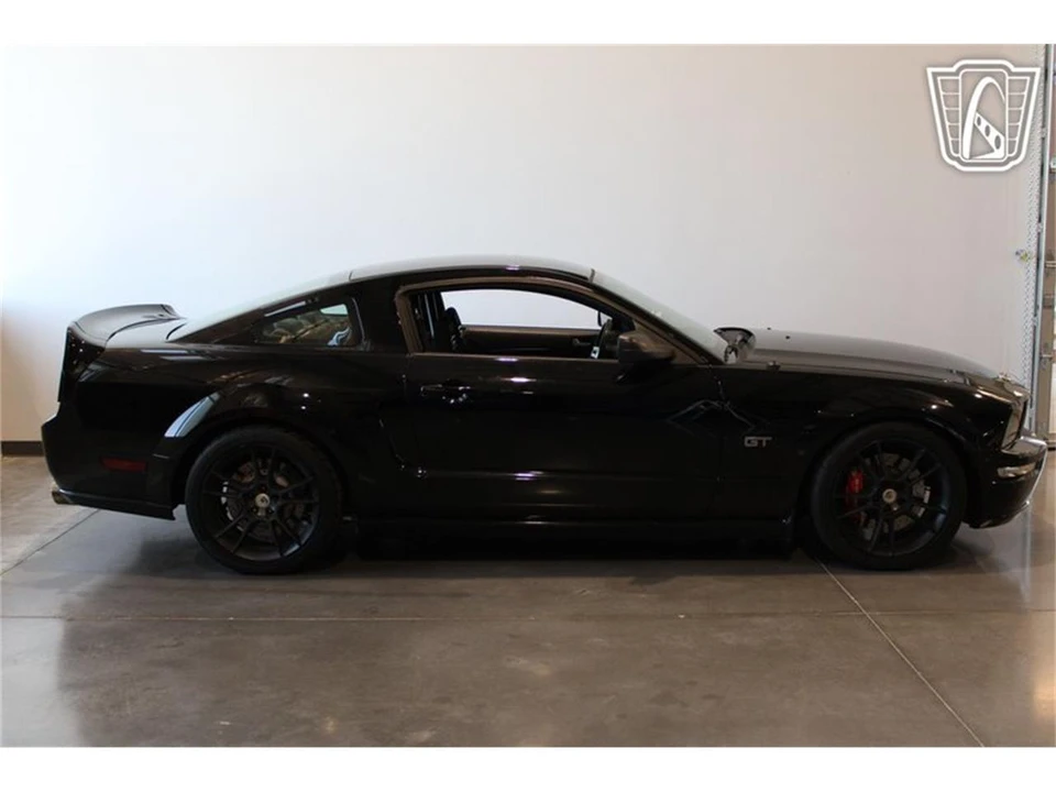 2005 Ford S197 Mustang - Image 25 of 31