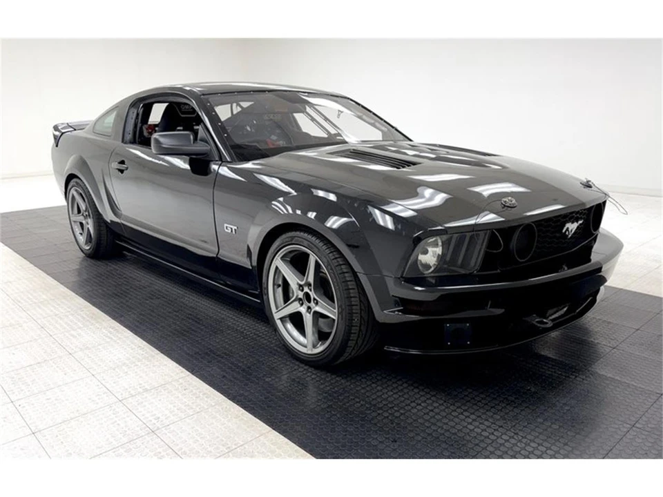 2005 Ford S197 Mustang - Image 7 of 31