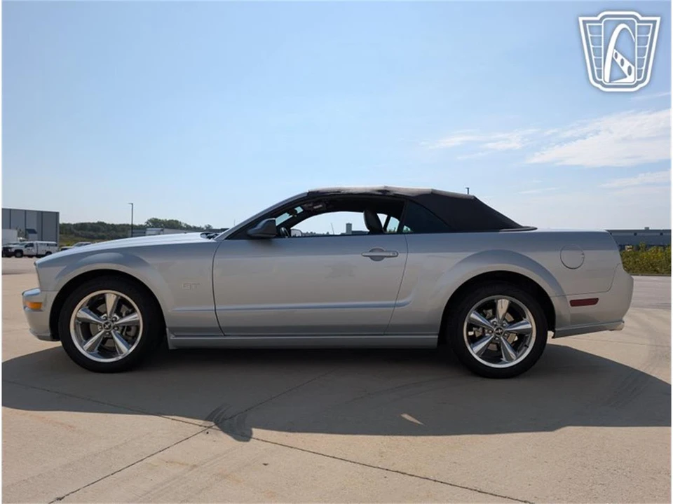 2005 Ford S197 Mustang - Image 6 of 31