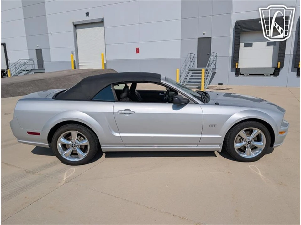 2005 Ford S197 Mustang - Image 16 of 31
