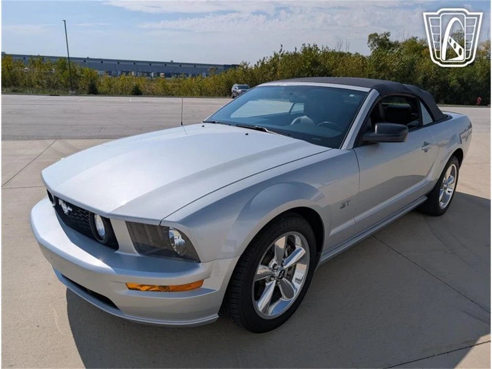 2005 Ford S197 Mustang - Image 2 of 31