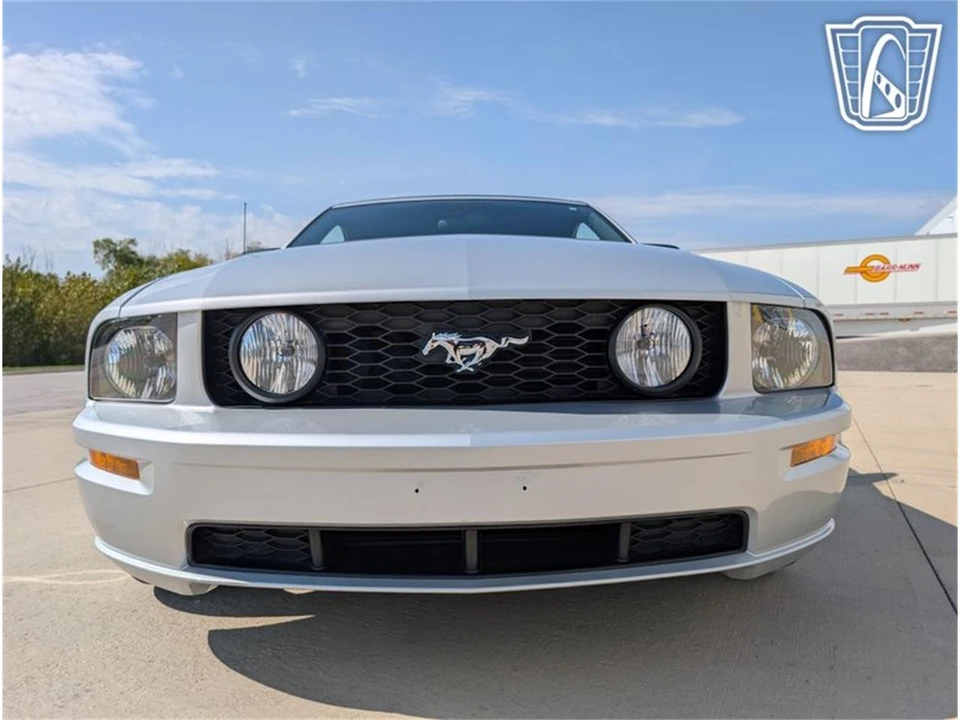 2005 Ford S197 Mustang - Image 24 of 31