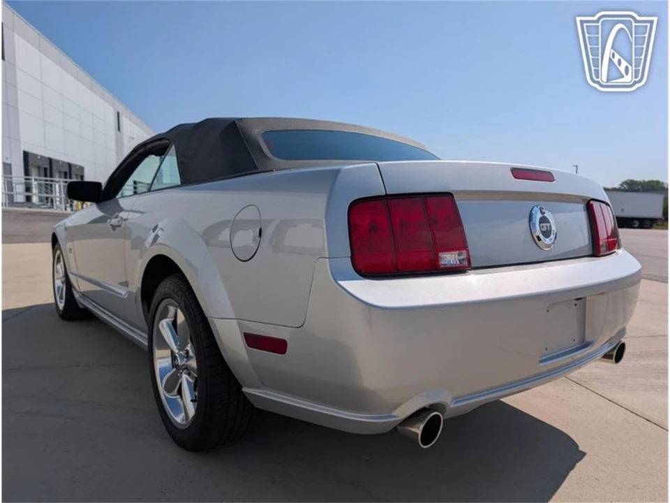 2005 Ford S197 Mustang - Image 9 of 31