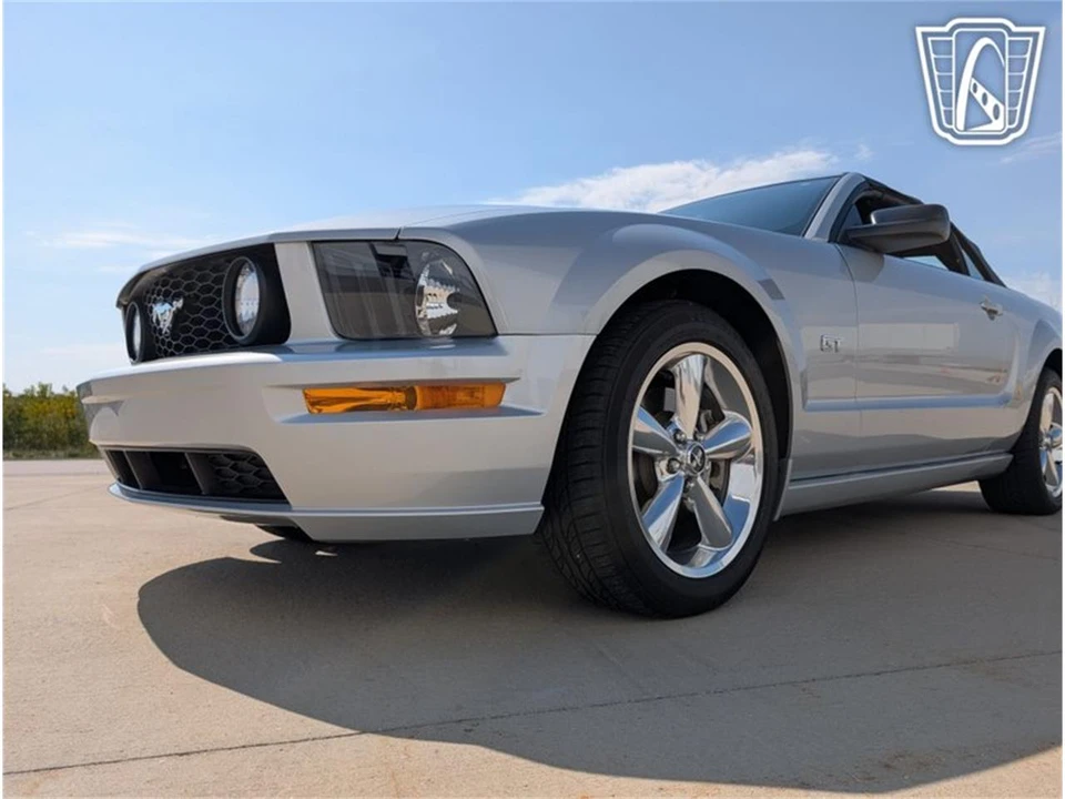 2005 Ford S197 Mustang - Image 4 of 31