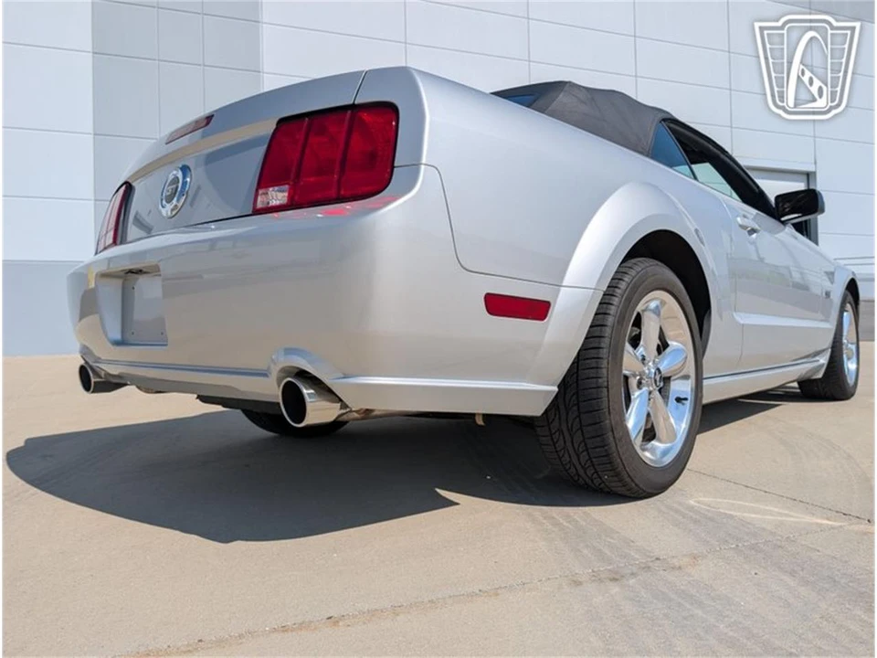 2005 Ford S197 Mustang - Image 15 of 31