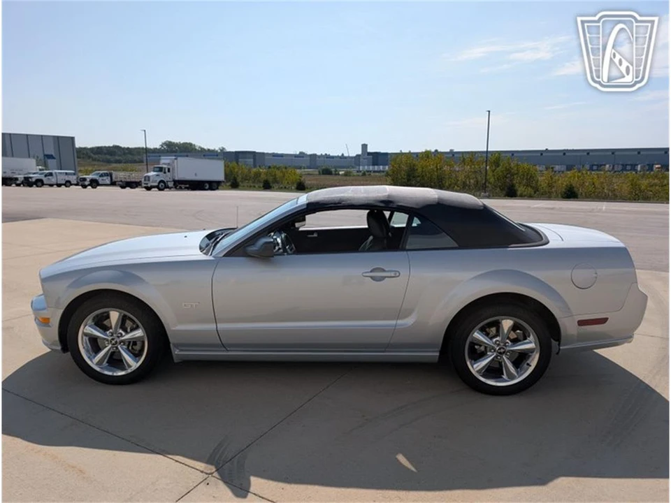 2005 Ford S197 Mustang - Image 5 of 31