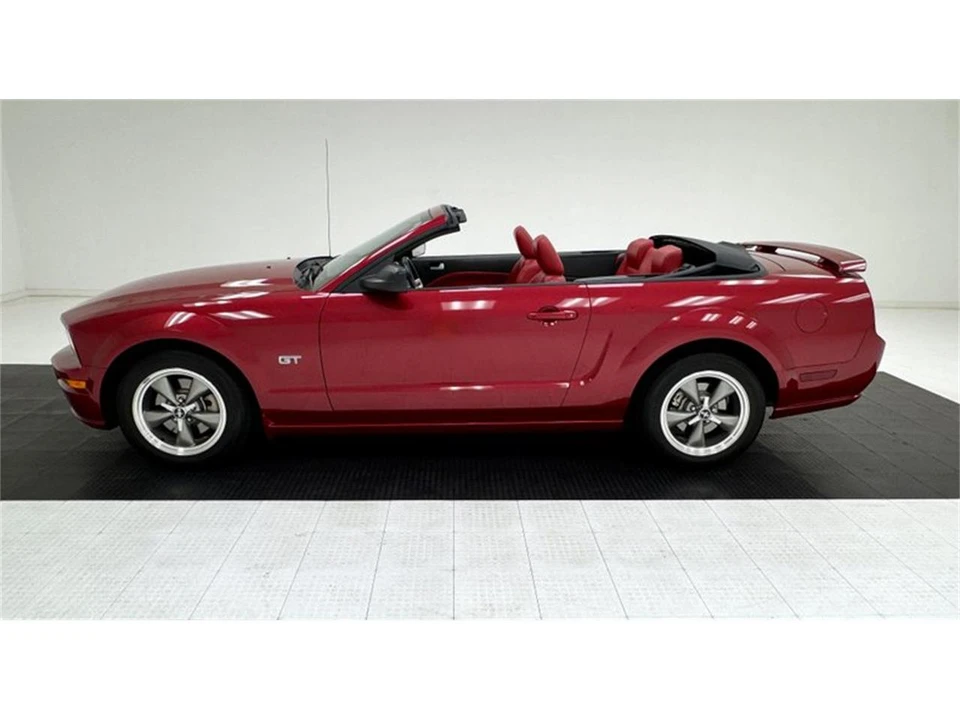 2005 Ford S197 Mustang - Image 4 of 31