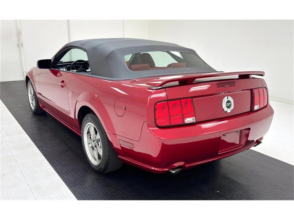 2005 Ford S197 Mustang - Image 5 of 31