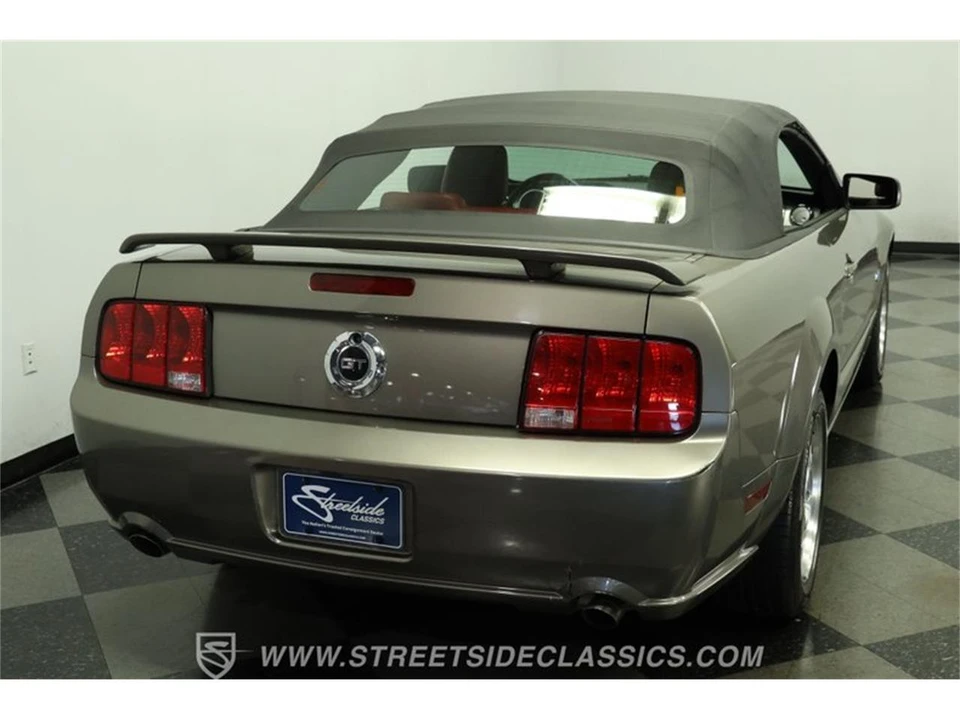 2005 Ford S197 Mustang - Image 10 of 31