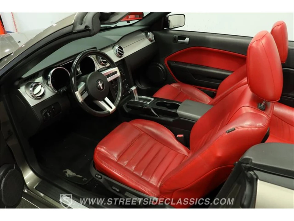 2005 Ford S197 Mustang - Image 4 of 31