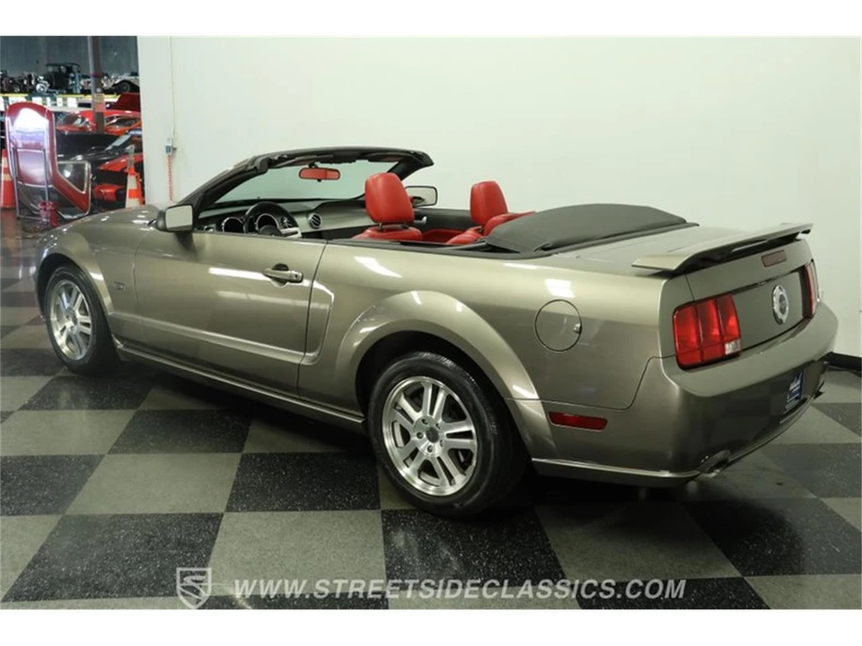 2005 Ford S197 Mustang - Image 7 of 31