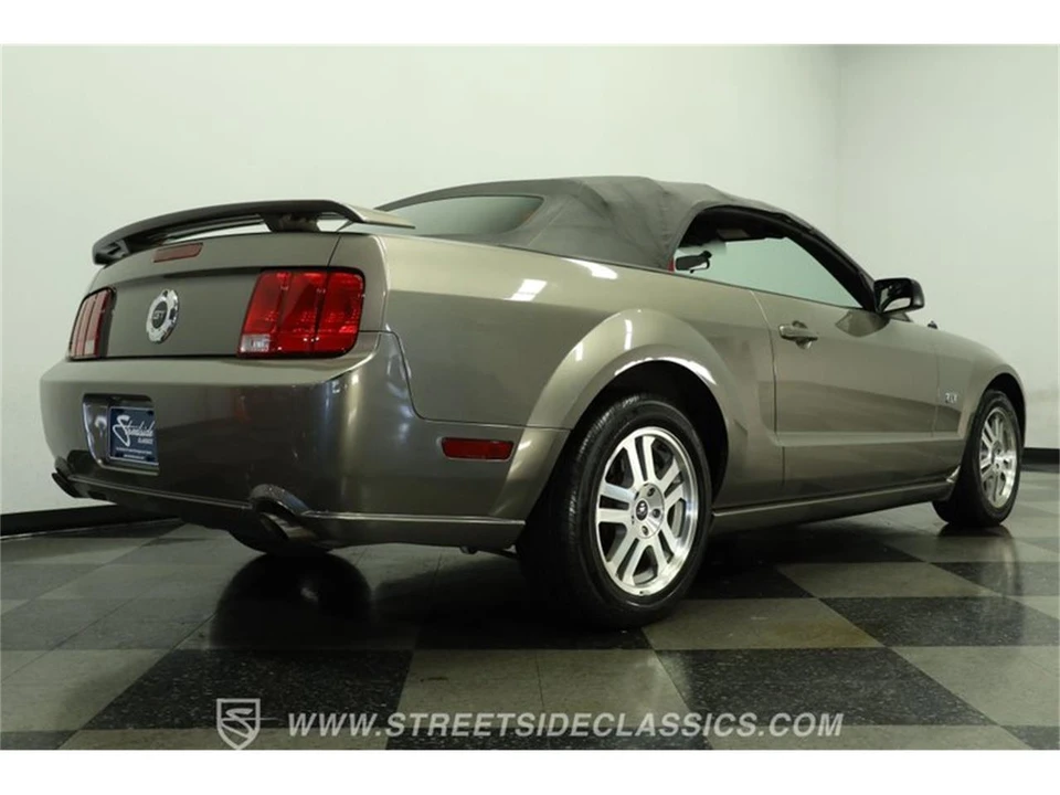 2005 Ford S197 Mustang - Image 26 of 31