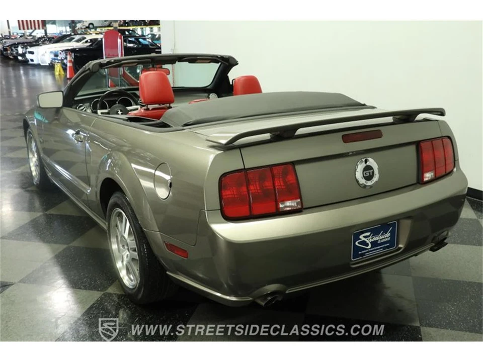 2005 Ford S197 Mustang - Image 8 of 31