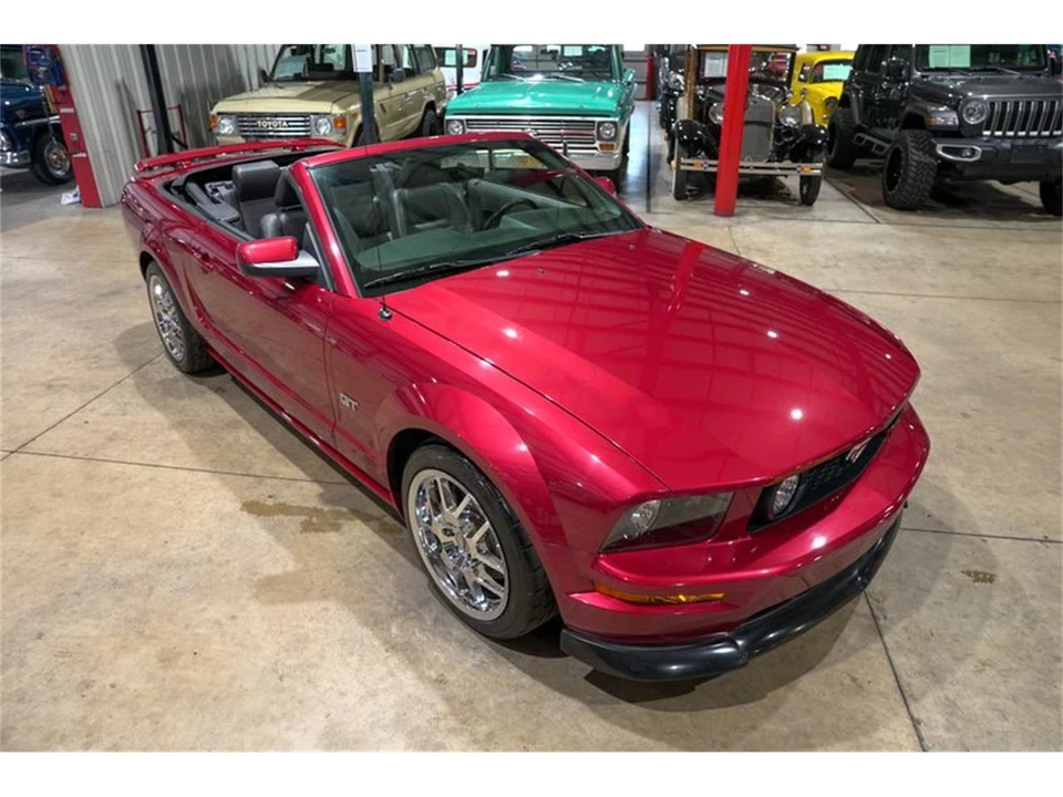 2005 Ford S197 Mustang - Image 14 of 31