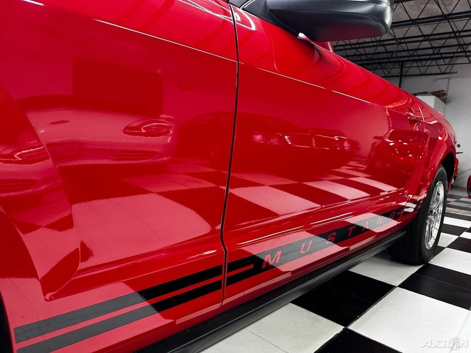 2005 Ford S197 Mustang - Image 15 of 24