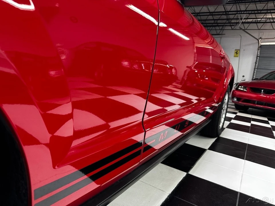 2005 Ford S197 Mustang - Image 14 of 24