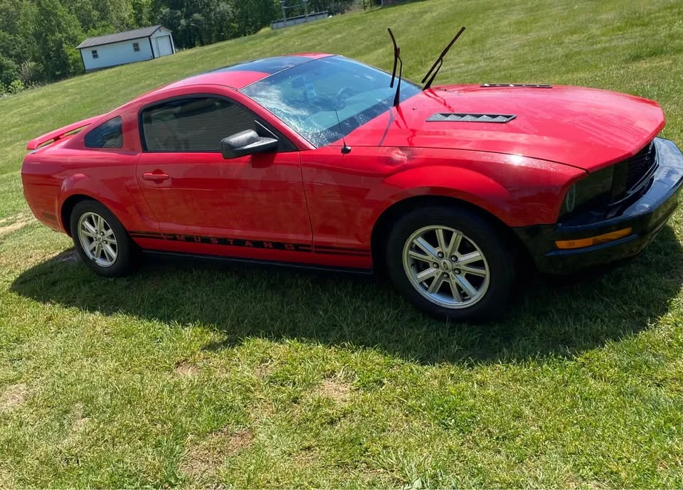 2005 Ford S197 Mustang - Image 2 of 4
