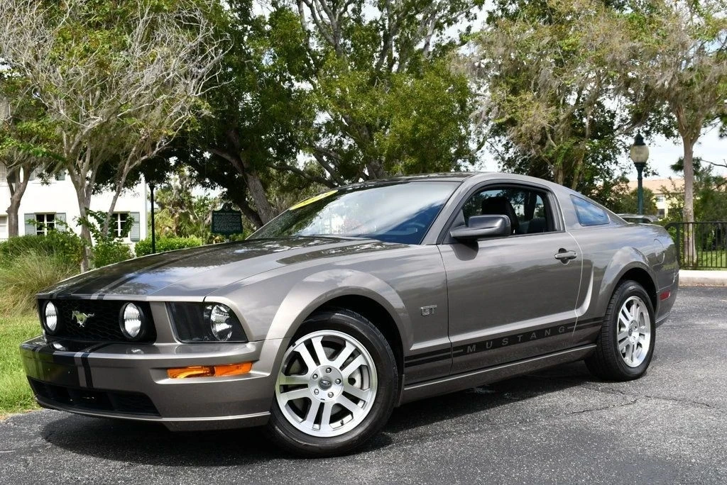 2005 Ford S197 Mustang - Image 2 of 12