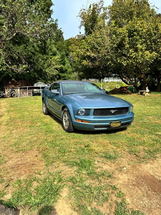 2005 Ford S197 Mustang - Image 2 of 11