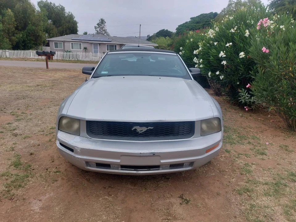 2005 Ford S197 Mustang - Image 2 of 15