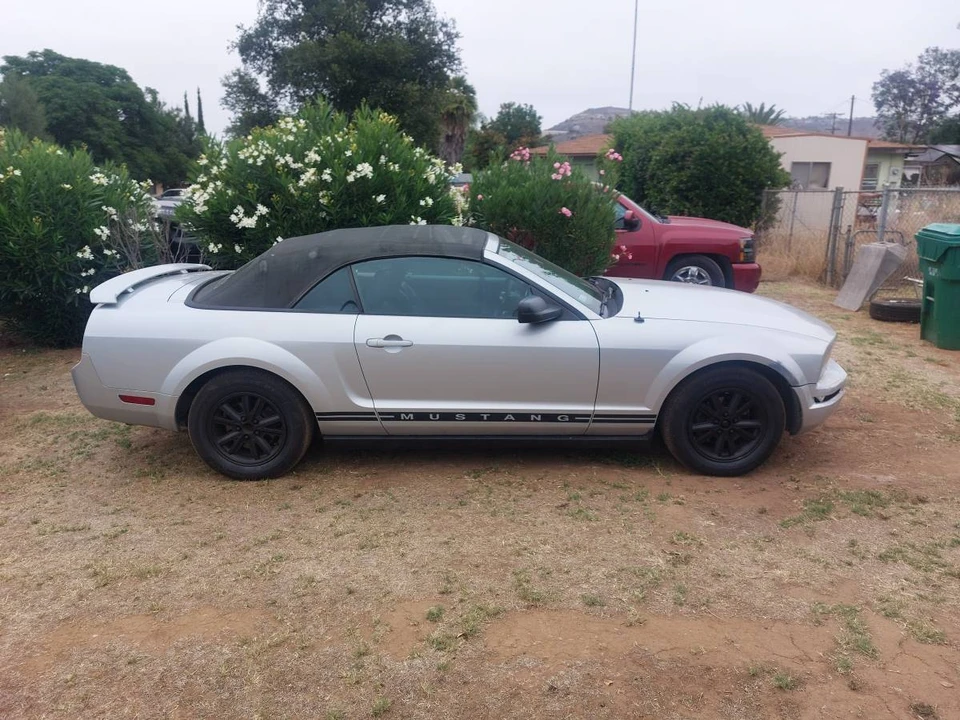 2005 Ford S197 Mustang - Image 4 of 15