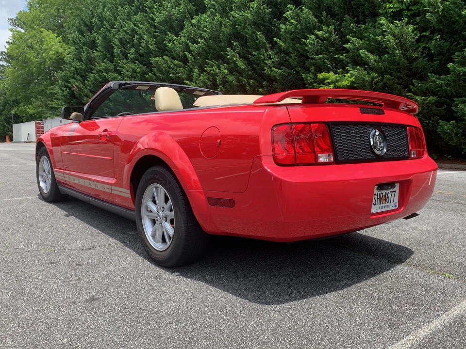 2005 Ford S197 Mustang - Image 6 of 31