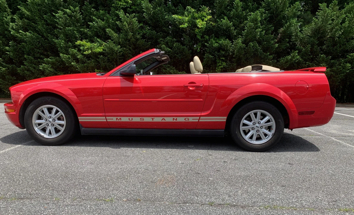 2005 Ford S197 Mustang - Image 4 of 31