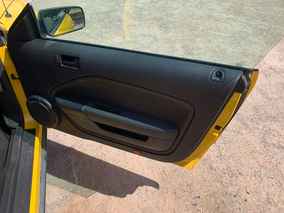 2005 Ford S197 Mustang - Image 13 of 20