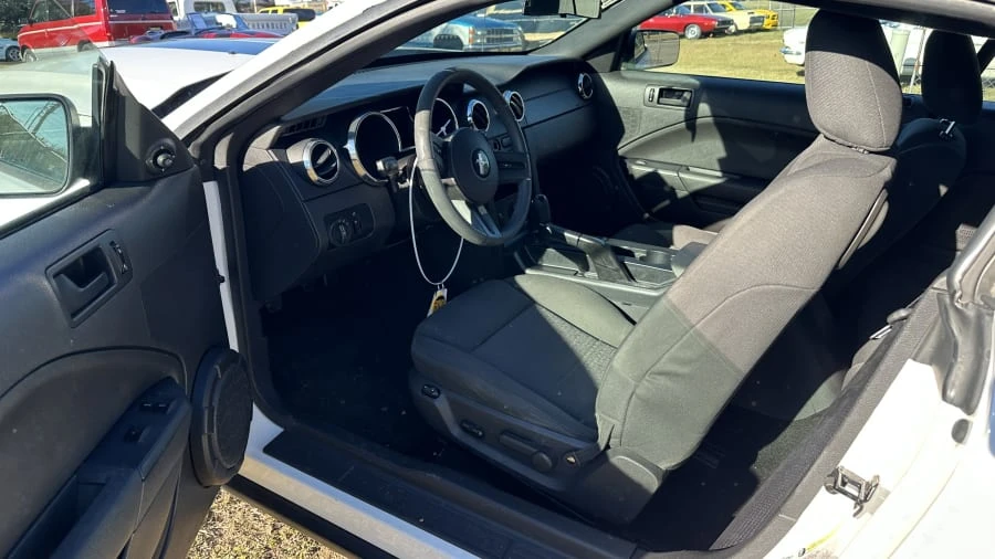 2005 Ford S197 Mustang - Image 5 of 6