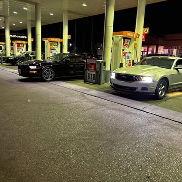 2005 Ford Mustang Coupe V6
