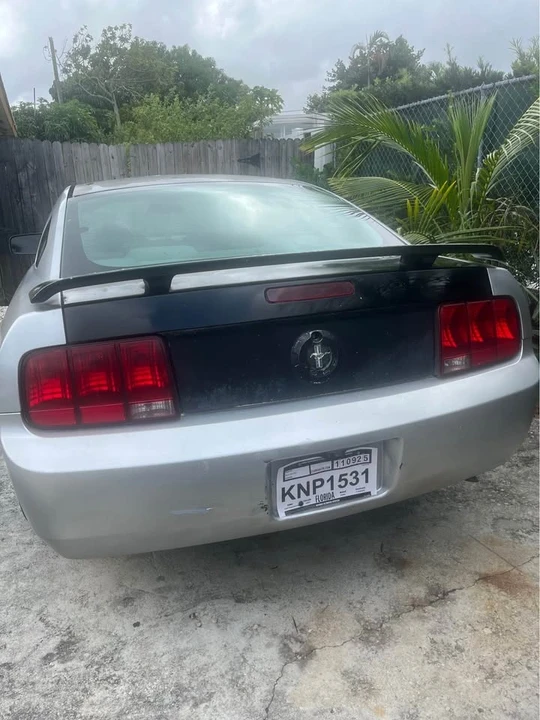 2005 Ford S197 Mustang - Image 5 of 12