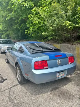 2005 Ford Mustang Coupe