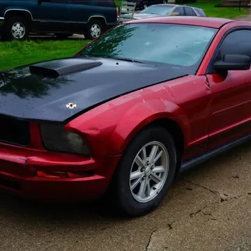2005 Ford Mustang Coupe 2D