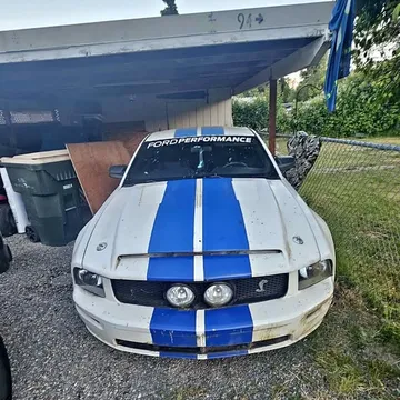 2005 Ford Mustang Coupe
